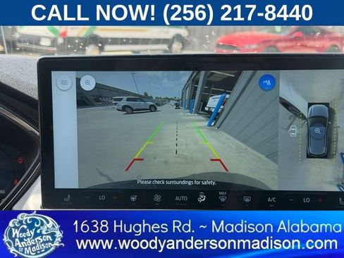 Used 2025 Ford Escape SE w/ PHEV Premium Package FWD image 13