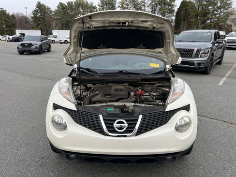 Used 2014 Nissan Juke SL image 9