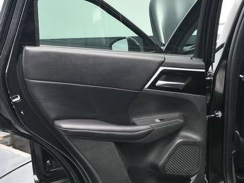 Used 2022 Mitsubishi Outlander SE AWD/4WD image 16