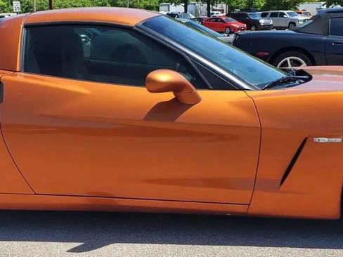 Used 2007 Chevrolet Corvette Coupe w/ Preferred Equipment Group RWD image 6