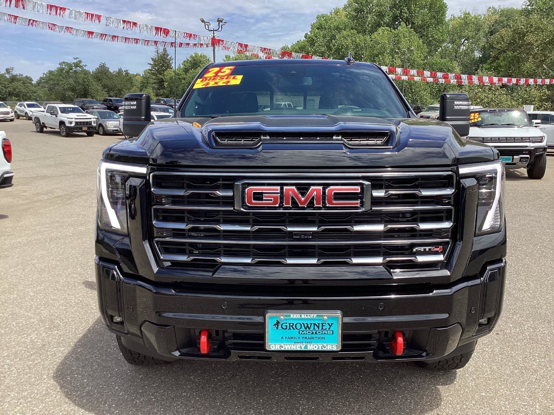 New 2025 GMC Sierra 2500 AT4 w/ Max Trailering Package AWD/4WD image 4