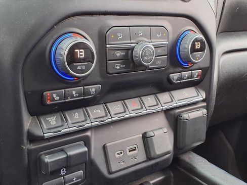 Used 2022 Chevrolet Silverado 2500 LTZ w/ LTZ Premium Package image 19