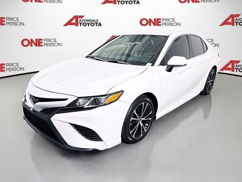 Certified 2020 Toyota Camry SE FWD image 3