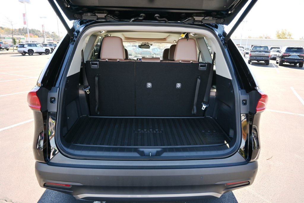 New 2026 Toyota Grand Highlander AWD image 8