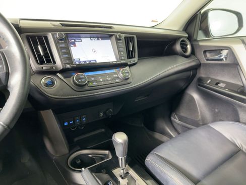 Used 2018 Toyota RAV4 Limited w/ Advanced Technology Package image 25