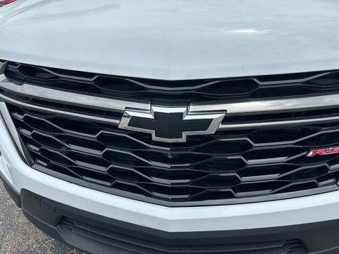 Used 2023 Chevrolet Traverse RS w/ LPO, Floor Liner Package AWD/4WD image 17