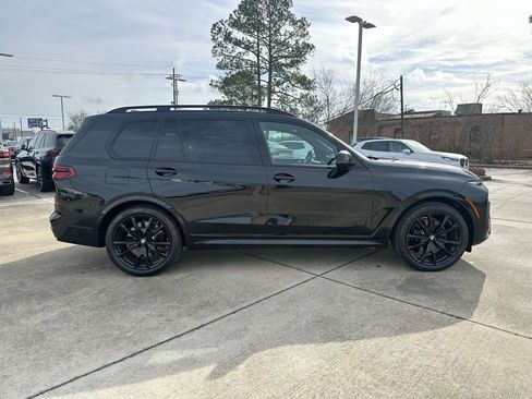 New 2026 BMW X7 M60i image 4