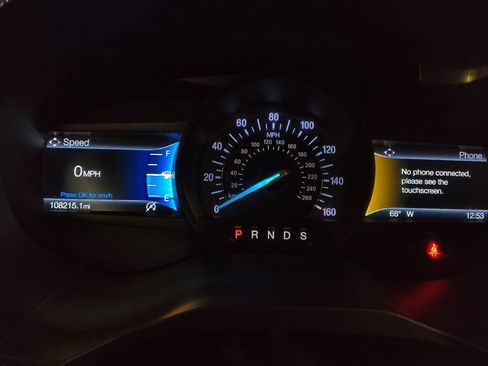 Used 2020 Ford Edge Titanium w/ Equipment Group 301A FWD image 23