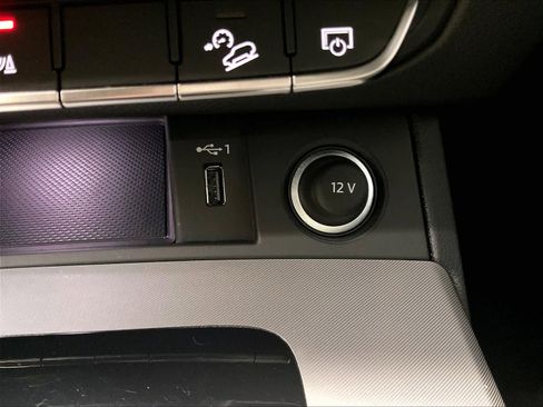 Used 2025 Audi Q5 2.0T Premium w/ Convenience Plus Package image 34