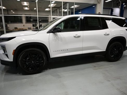 New 2026 Chevrolet Traverse LT w/ Driver Confidence Package image 7