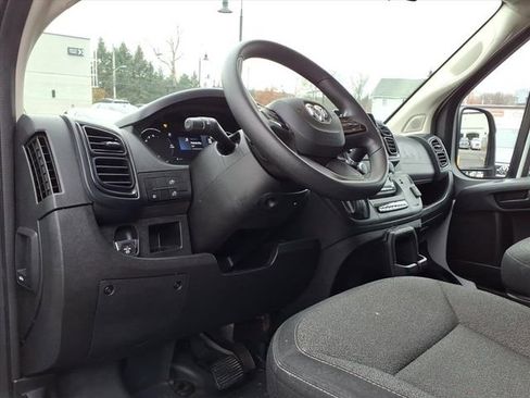 Used 2023 RAM ProMaster 2500 image 9