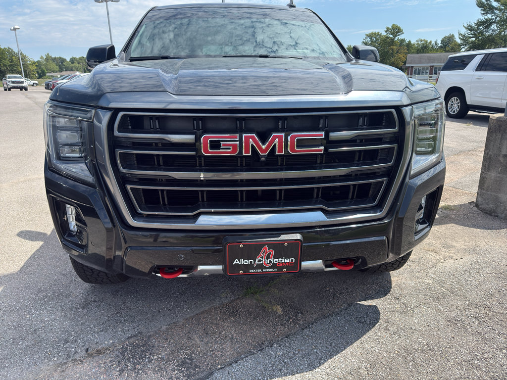 Used 2021 GMC Yukon AT4 w/ AT4 Premium Package AWD/4WD image 4