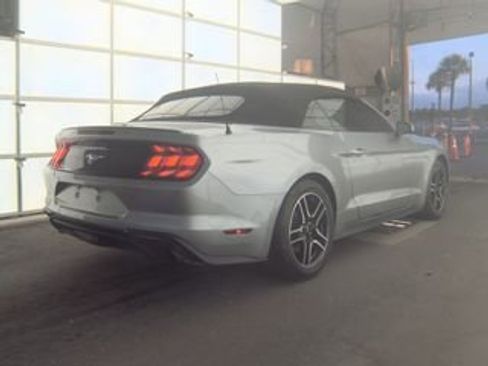 Used 2022 Ford Mustang Premium RWD image 5
