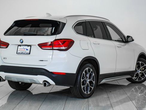 Used 2022 BMW X1 xDrive28i w/ Premium Package image 6