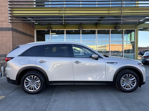 Used 2024 MAZDA CX-90 Plug-In Hybrid w/ Preferred image 9