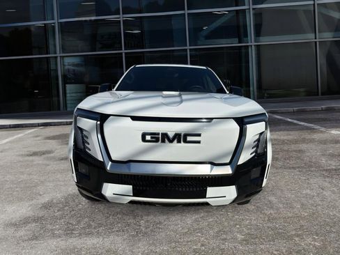 New 2025 GMC Sierra EV Denali image 2