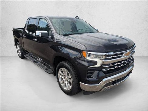 Used 2022 Chevrolet Silverado 1500 LTZ w/ LTZ Convenience Package II RWD image 3