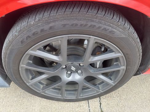 Used 2019 Dodge Challenger GT w/ Plus Package RWD image 9