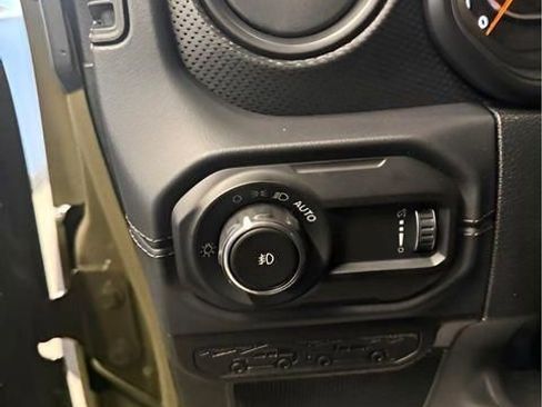 New 2026 Jeep Wrangler Unlimited Rubicon 392 w/ Quick Order Package 27X Moab AWD/4WD image 12