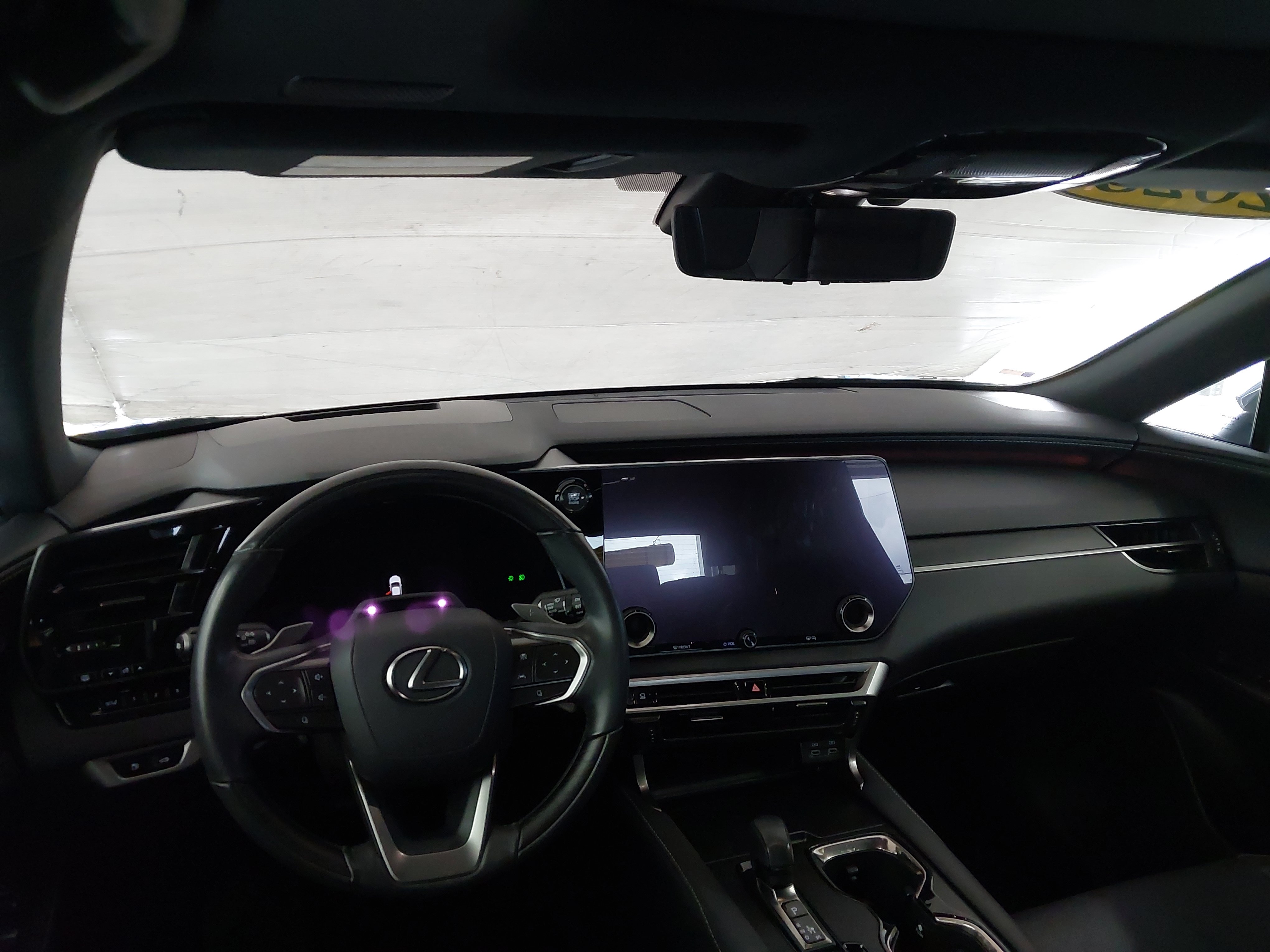 Used 2023 Lexus RX 350 Premium Plus w/ Cold Area Package FWD image 5