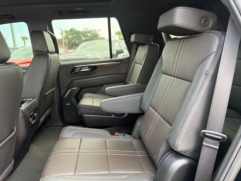 New 2026 Chevrolet Tahoe High Country AWD/4WD image 20