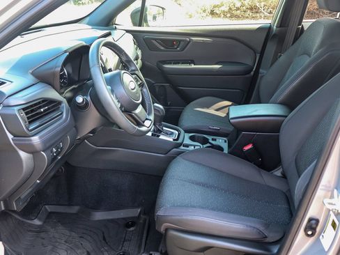 Used 2025 Subaru Forester Premium w/ Convenience Package #1 AWD/4WD image 22