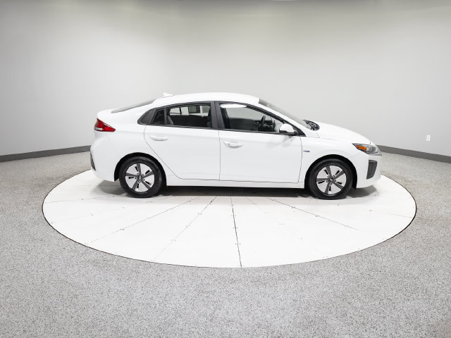 Used 2020 Hyundai Ioniq Blue FWD image 4