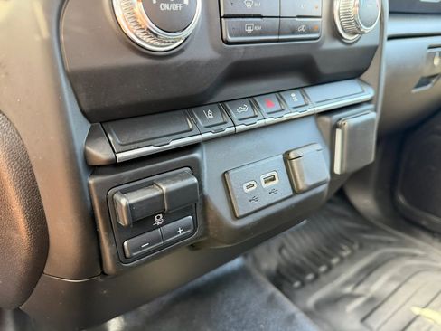 Used 2024 GMC Sierra 2500 Pro w/ Convenience Package AWD/4WD image 18