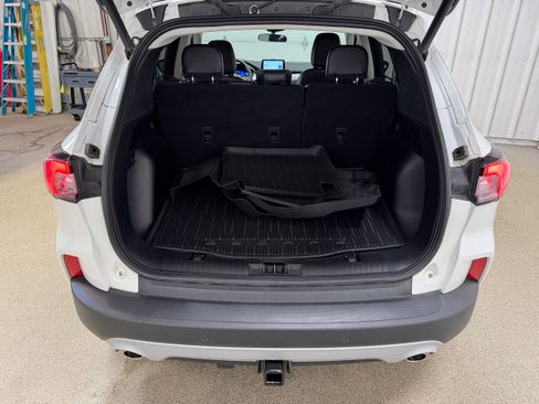 Certified 2022 Ford Escape SEL w/ Technology Package AWD/4WD image 24