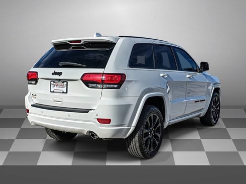 Used 2019 Jeep Grand Cherokee Altitude image 6