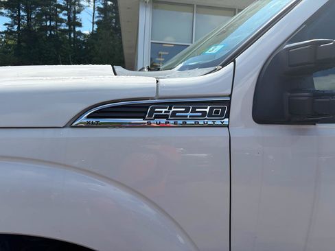 Used 2016 Ford F250 XLT w/ XLT Interior Package AWD/4WD image 13