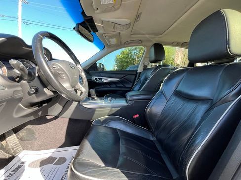 Used 2016 INFINITI Q70 3.7 AWD/4WD image 17