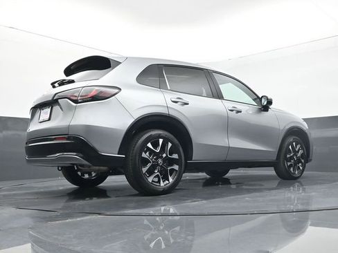 Used 2026 Honda HR-V EX-L image 11