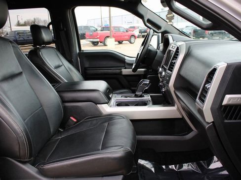 Used 2017 Ford F150 Lariat image 8