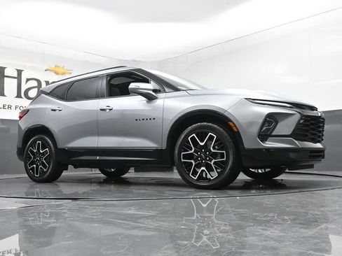 Used 2024 Chevrolet Blazer RS w/ Driver Confidence II Package AWD/4WD image 2