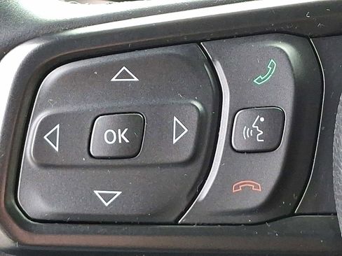 Used 2021 Jeep Wrangler Unlimited Sport image 23