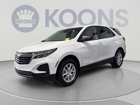 Used 2024 Chevrolet Equinox LS w/ LS Convenience Package AWD/4WD image 5