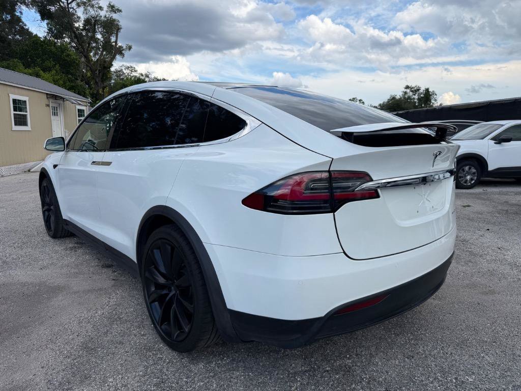 Used 2020 Tesla Model X Long Range AWD/4WD image 7