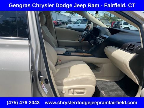 Used 2015 Lexus RX 450h AWD image 19