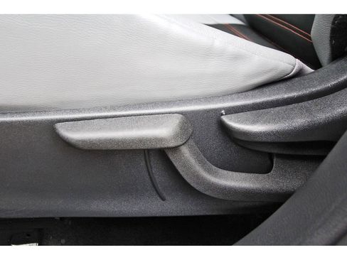 Used 2024 Nissan Kicks SR w/ SR Premium Package FWD image 25