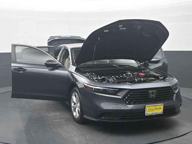 Used 2025 Honda Accord LX image 36
