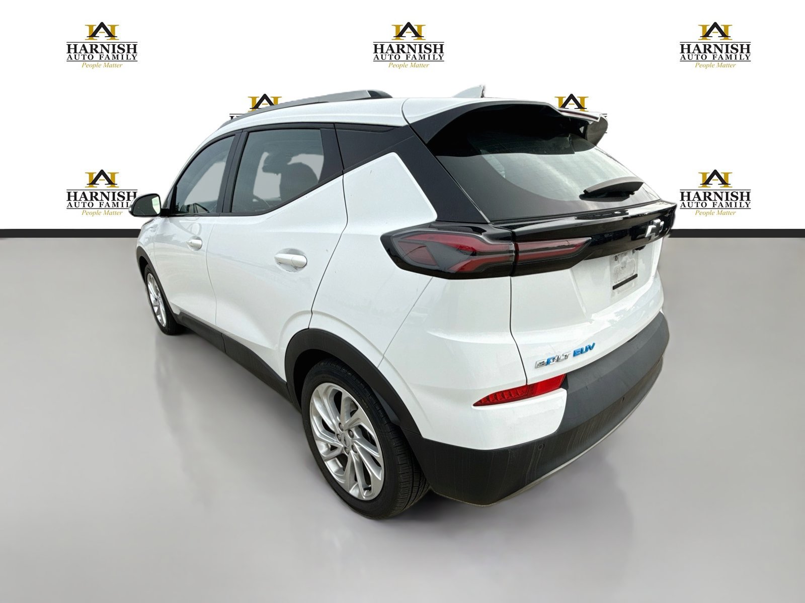 Used 2023 Chevrolet Bolt EUV LT w/ Driver Confidence Package FWD image 3