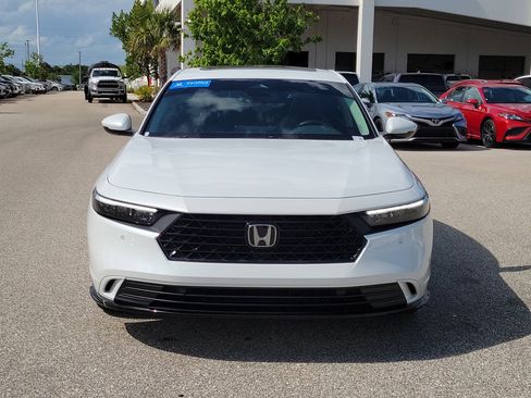 Certified 2024 Honda Accord EX-L image 2