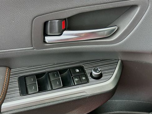 Certified 2023 Toyota Sienna XSE AWD/4WD image 18