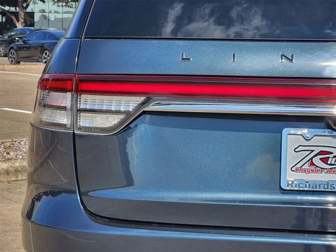 Used 2020 Lincoln Aviator Black Label w/ Dynamic Handling Package image 12