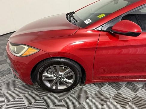 Used 2017 Hyundai Elantra SE w/ SE A/T Tech Package 03 FWD image 12