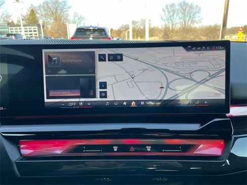 Certified 2025 BMW i5 xDrive40 w/ Premium Package image 23