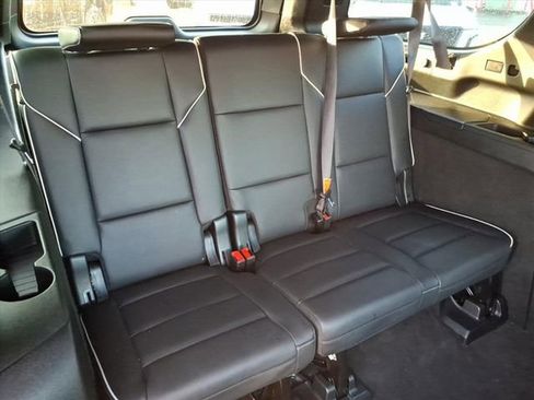 Used 2023 Cadillac Escalade ESV Sport w/ LPO, ONYX Package image 24