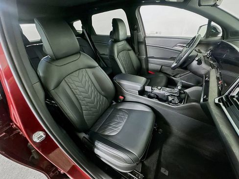 Certified 2025 Kia Sportage X-Pro AWD/4WD image 7