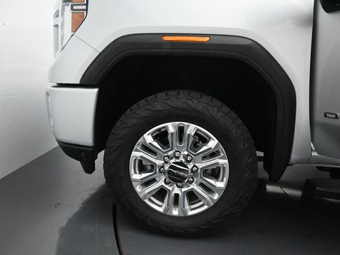 Used 2020 GMC Sierra 2500 Denali w/ Denali Ultimate Package AWD/4WD image 6